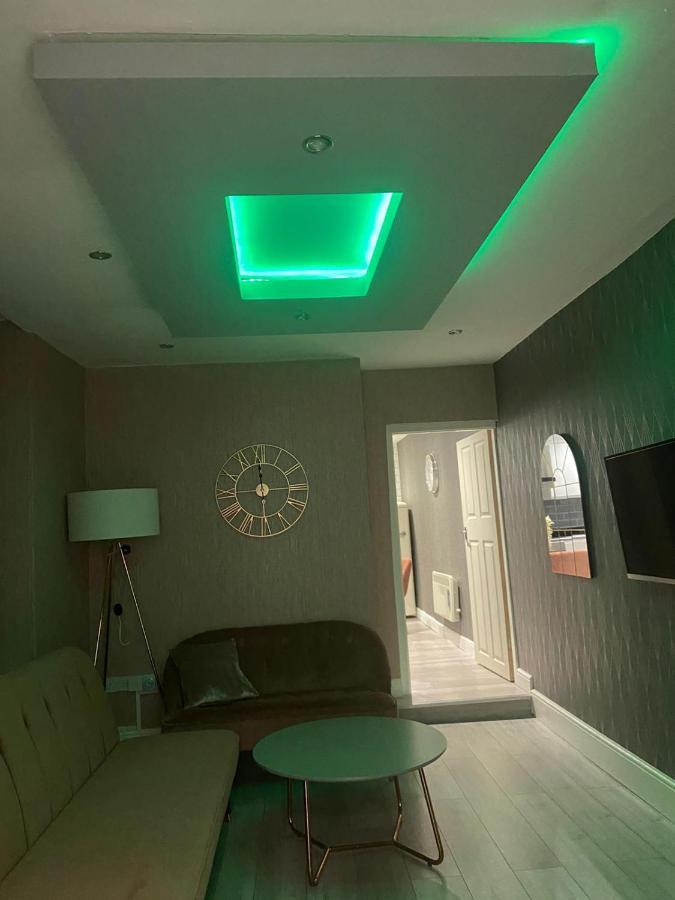 Ali'S Holiday Apartments F1 Μπλάκπουλ Εξωτερικό φωτογραφία