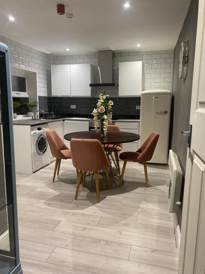 Ali'S Holiday Apartments F1 Μπλάκπουλ Εξωτερικό φωτογραφία